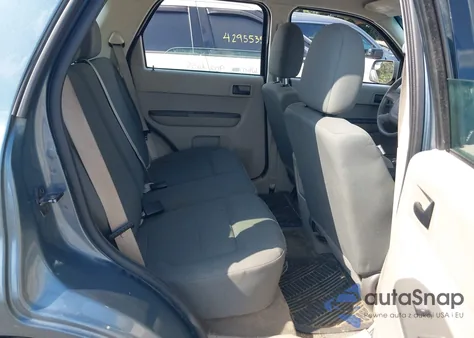 2010 Ford Escape Xls из США, поврежденный, VIN 1FMCU0C75AKA31711